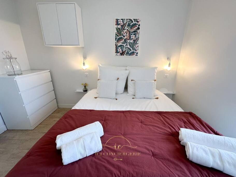 Le Petit Saint Louis Apartment Versailles Ngoại thất bức ảnh