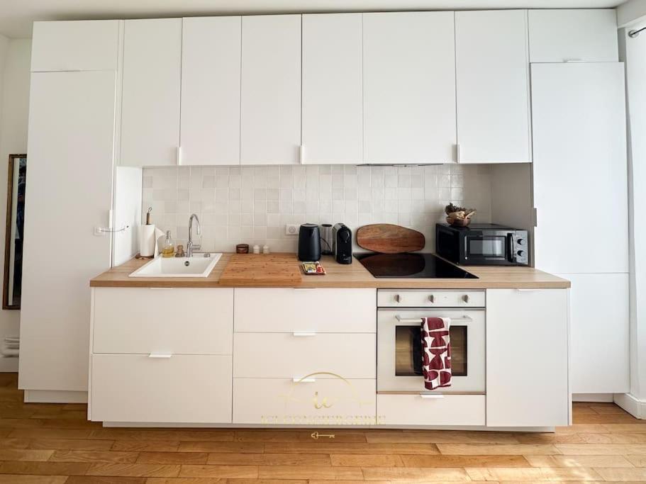 Le Petit Saint Louis Apartment Versailles Ngoại thất bức ảnh